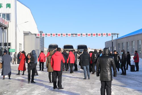 筑夢(mèng)峰會(huì)核心客戶(hù)參觀通四方農(nóng)科共贏大道 筑夢(mèng)峰會(huì)核心客戶(hù)參觀通四方農(nóng)科共贏大道