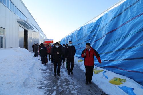 筑夢(mèng)峰會(huì)核心客戶(hù)參觀通四方農(nóng)科工匠大道處 筑夢(mèng)峰會(huì)核心客戶(hù)參觀通四方農(nóng)科工匠大道處